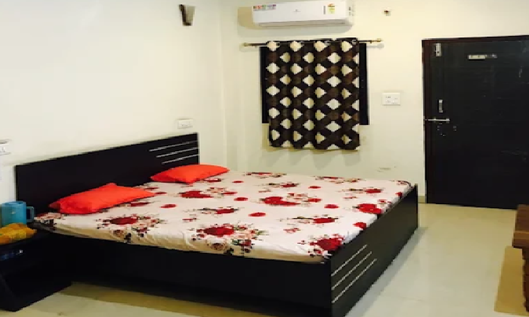 1 x STANDARD AC ROOM